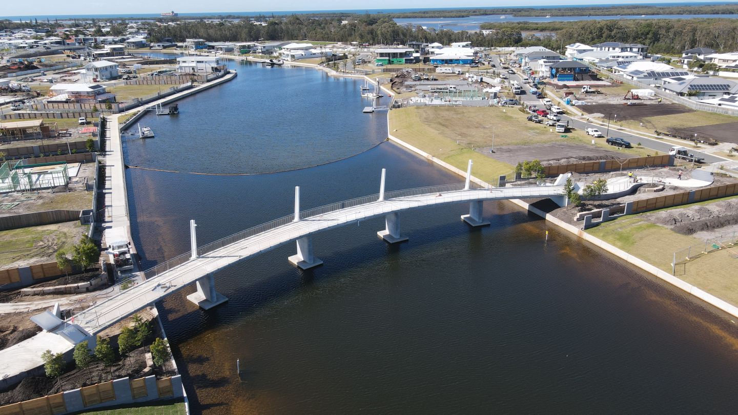 Pelican Waters pedestrian and cycle bridge